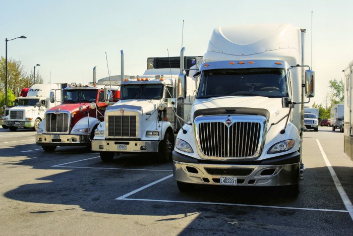 Lawyer baton rouge accident truck right choose